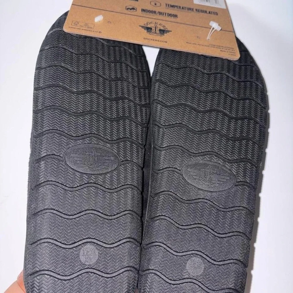 Dockers black & brown plaid slippers size XL Mens house shoes